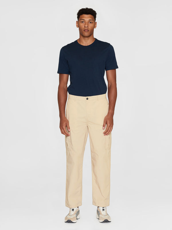 KnowledgeCotton Apparel - MEN FIG loose cargo poplin pants - GOTS/Vegan Pants 1228 Light feather gray