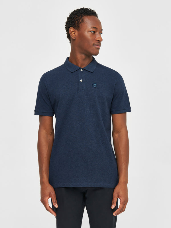 KnowledgeCotton Apparel - MEN Basic badge polo Polos 1257 Insigna Blue melange
