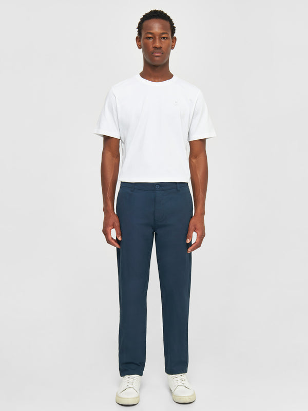 KnowledgeCotton Apparel - MEN CHUCK regular chino poplin pant Pants 1001 Total Eclipse